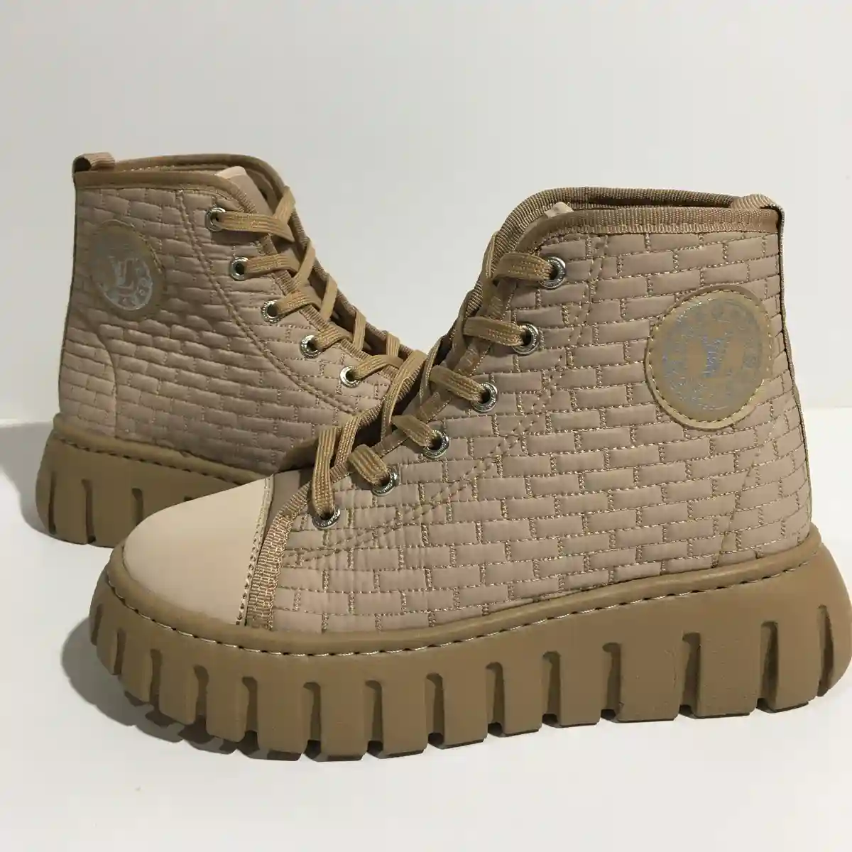 نیم بوت دخترانه زنانه کاپشنی (شمعی) لویی ویتون LV  رنگ موکا نسکافه‌ای